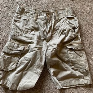 Tan Size 32 Airwalk Cargo Shorts